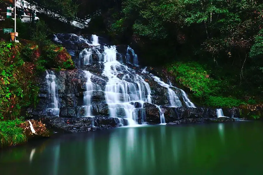 La cassade des éléphants ( Elephant Falls ) près de Shillong, la capitale du Meghalaya